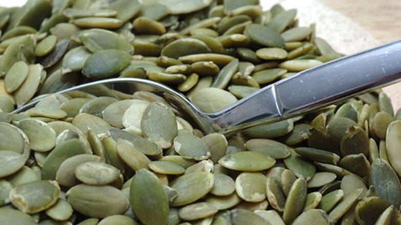 Remedies for prostatitis are made from peeled and dried pumpkin seeds